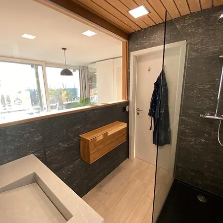Lausanne Holidays Apartment *